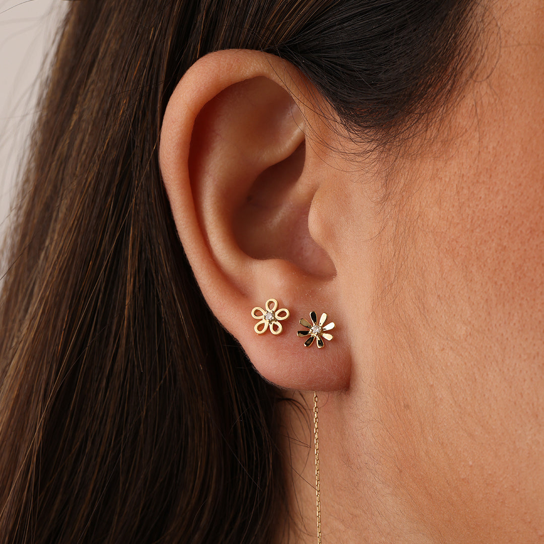 Golden Daisy Studs